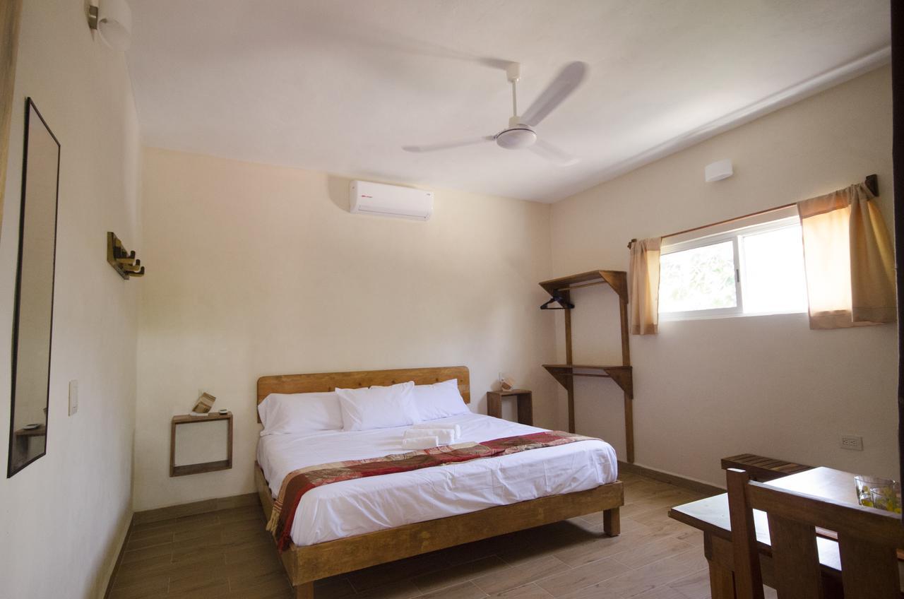 Casa Almendro Hotel Тулум Екстериор снимка