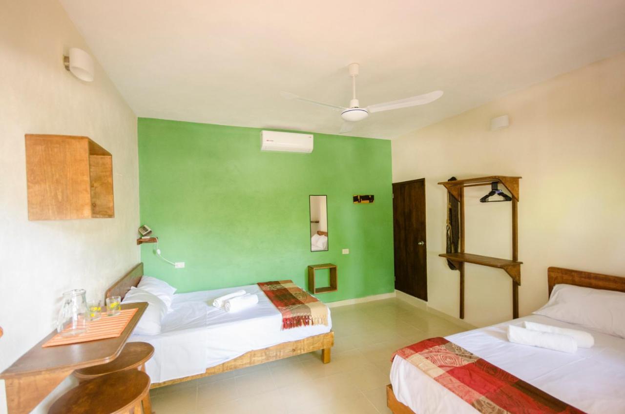 Casa Almendro Hotel Тулум Екстериор снимка