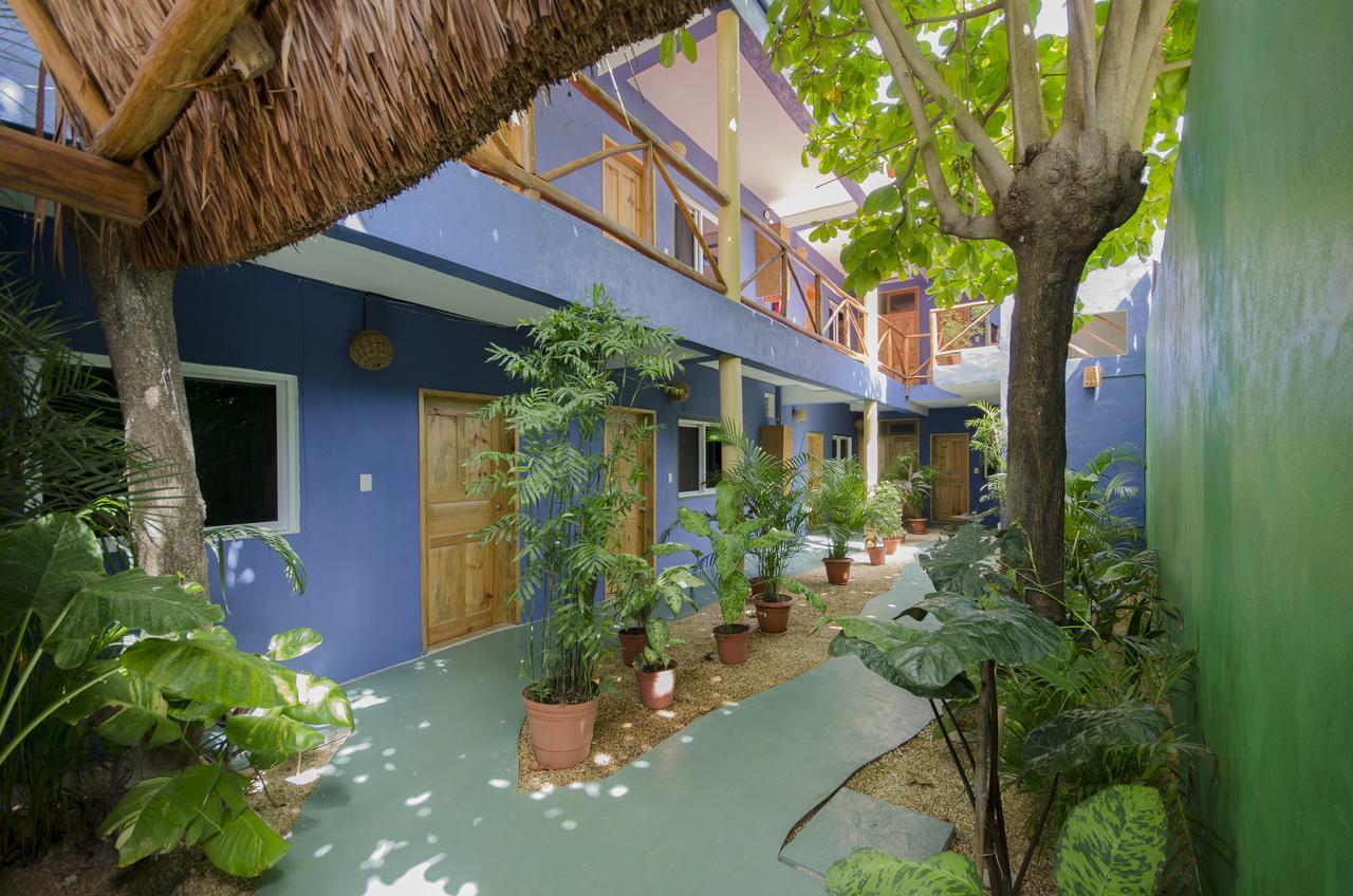 Casa Almendro Hotel Тулум Екстериор снимка