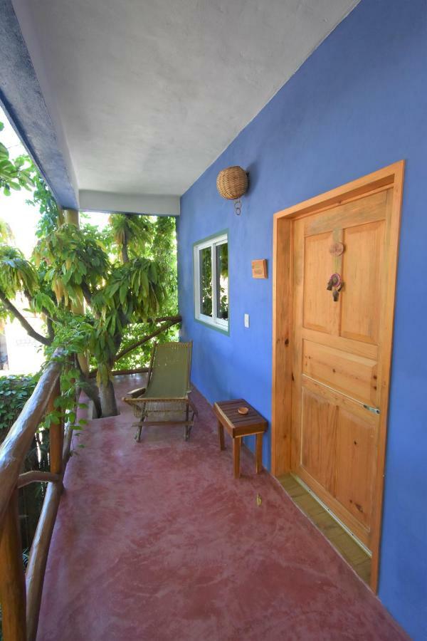 Casa Almendro Hotel Тулум Екстериор снимка